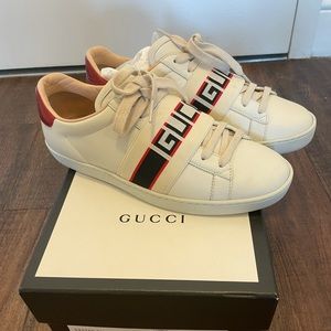 Women’s Gucci Sneaker